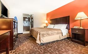 Quality Inn & Suites Lawrenceburg